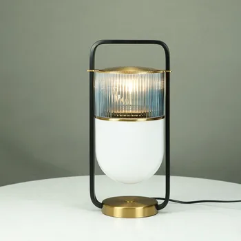 Iskandinav Basit Kişilik Tasarımcı Metal oturma odası masası Lambası Yeni çin feneri Modern Yatak Odası Başucu Masa Lambası