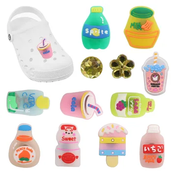 Toptan 50 adet Ayakkabı Takılar Soda İçecek Kabarcık Süt Çay Aksesuarları PVC Çocuk ayakkabı tokası Fit Bilekliği doğum günü hediyesi